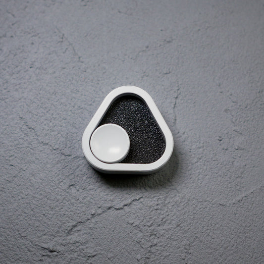 Slider Triangular [Ti] Cerakote / White